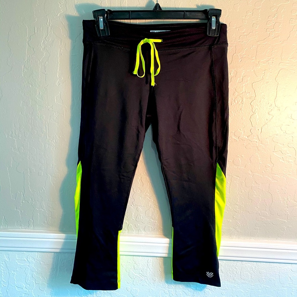 Black leggings